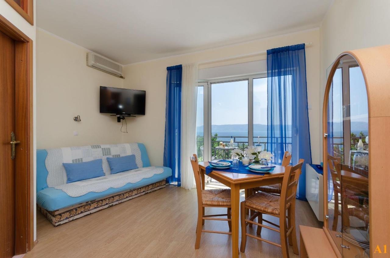 Apartments And Room Drazen Novi Vinodolski Luaran gambar