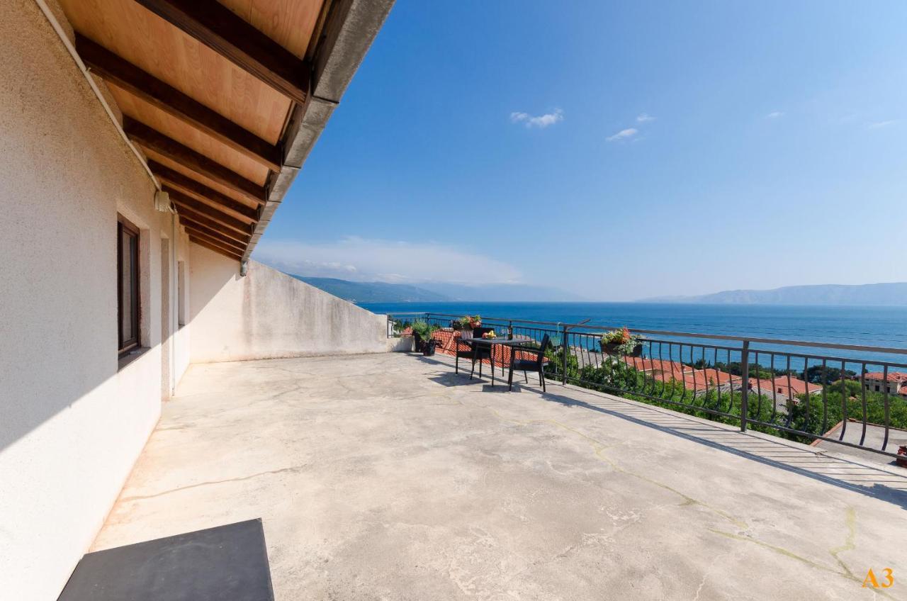 Apartments And Room Drazen Novi Vinodolski Luaran gambar